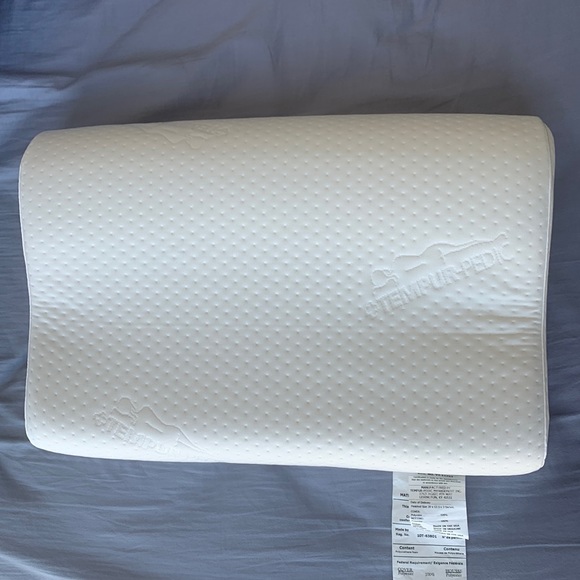 [SOLD] Tempur Neck Pillow Small - Picture 1 of 8